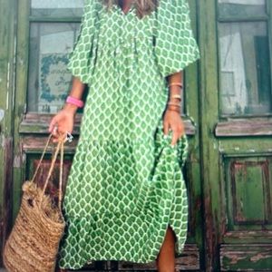 Elegant Green Patterned Midi Dress